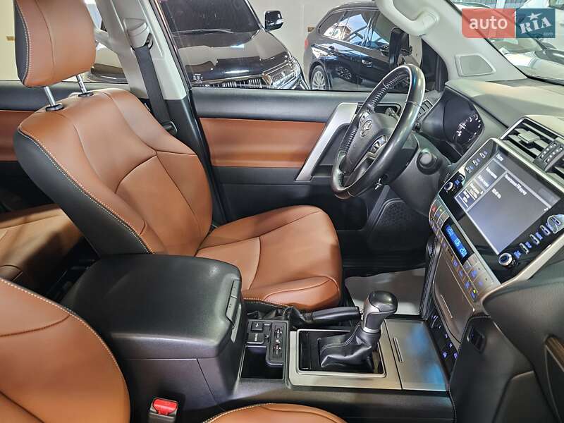 Внедорожник / Кроссовер Toyota Land Cruiser Prado 2021 в Коломые