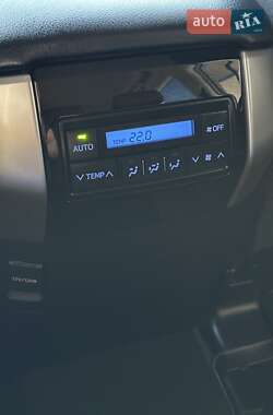 Внедорожник / Кроссовер Toyota Land Cruiser Prado 2021 в 