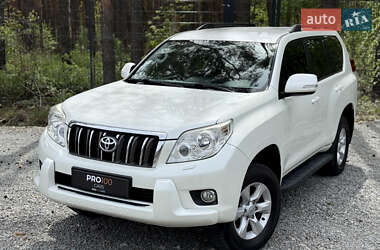Внедорожник / Кроссовер Toyota Land Cruiser Prado 2010 в Киеве