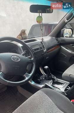 Внедорожник / Кроссовер Toyota Land Cruiser Prado 2005 в 