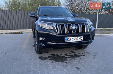 Внедорожник / Кроссовер Toyota Land Cruiser Prado 2022 в 