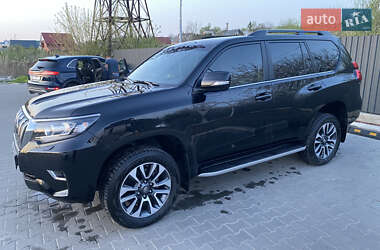 Внедорожник / Кроссовер Toyota Land Cruiser Prado 2022 в 