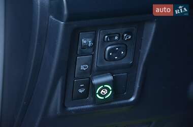 Позашляховик / Кросовер Toyota Land Cruiser Prado 2012 в 