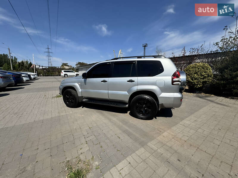 Позашляховик / Кросовер Toyota Land Cruiser Prado 2003 в Дніпрі