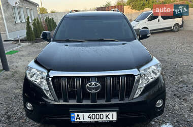 Позашляховик / Кросовер Toyota Land Cruiser Prado 2017 в 