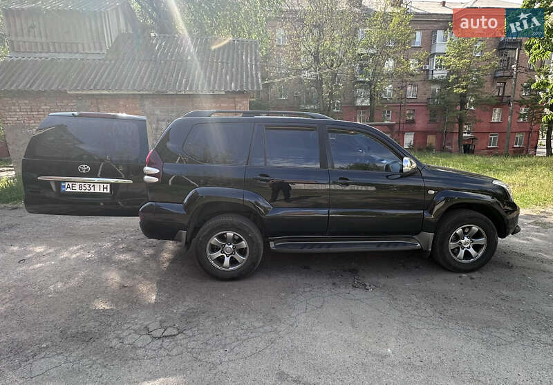 Позашляховик / Кросовер Toyota Land Cruiser Prado 2007 в Марганці