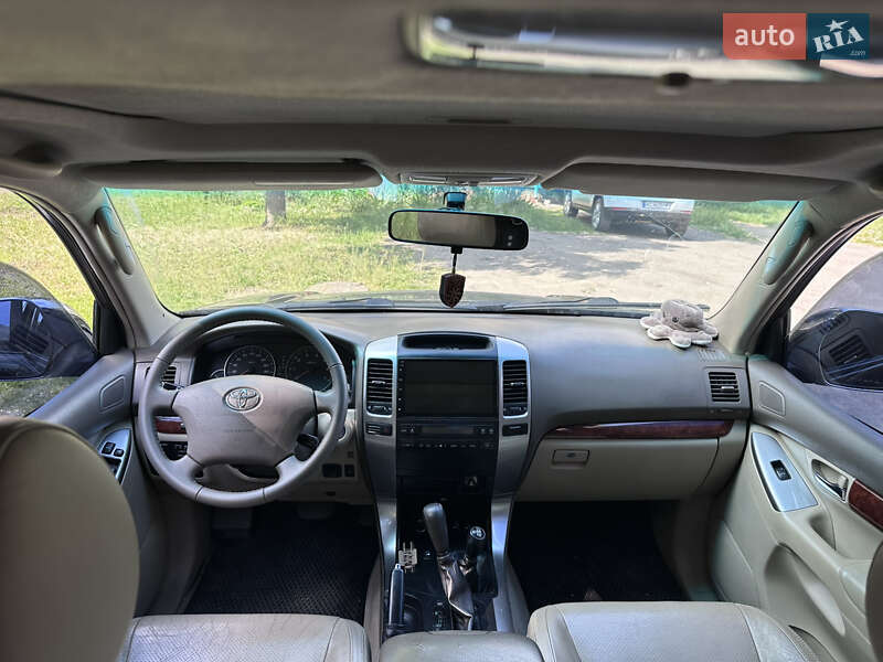 Позашляховик / Кросовер Toyota Land Cruiser Prado 2007 в Марганці