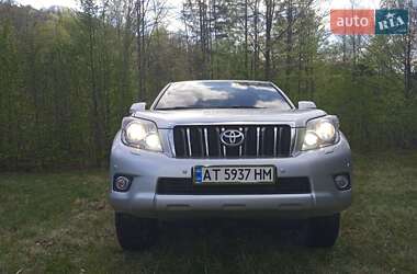 Позашляховик / Кросовер Toyota Land Cruiser Prado 2012 в 