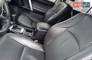 Позашляховик / Кросовер Toyota Land Cruiser Prado 2012 в 