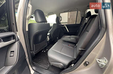 Внедорожник / Кроссовер Toyota Land Cruiser Prado 2022 в 