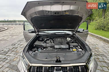Внедорожник / Кроссовер Toyota Land Cruiser Prado 2022 в 