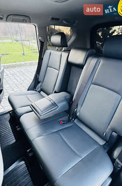 Внедорожник / Кроссовер Toyota Land Cruiser Prado 2022 в 