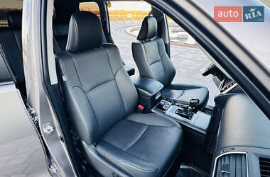 Внедорожник / Кроссовер Toyota Land Cruiser Prado 2022 в 