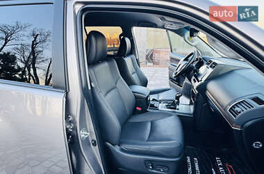 Внедорожник / Кроссовер Toyota Land Cruiser Prado 2022 в 