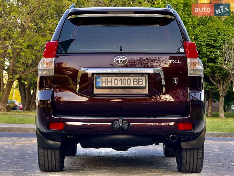 Позашляховик / Кросовер Toyota Land Cruiser Prado 2010 в Одесі