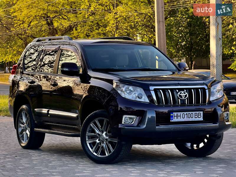 Позашляховик / Кросовер Toyota Land Cruiser Prado 2010 в Одесі