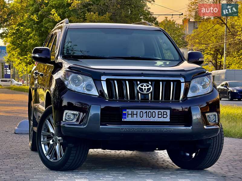 Позашляховик / Кросовер Toyota Land Cruiser Prado 2010 в Одесі