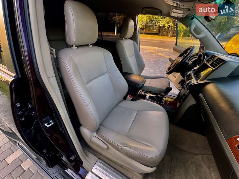 Позашляховик / Кросовер Toyota Land Cruiser Prado 2010 в Одесі