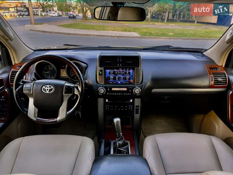 Позашляховик / Кросовер Toyota Land Cruiser Prado 2010 в Одесі