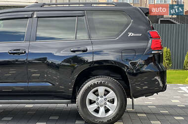 Внедорожник / Кроссовер Toyota Land Cruiser Prado 2022 в 