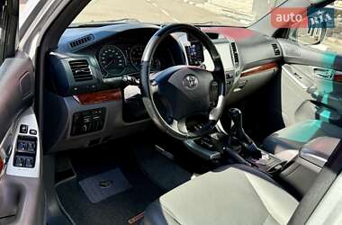 Внедорожник / Кроссовер Toyota Land Cruiser Prado 2006 в 