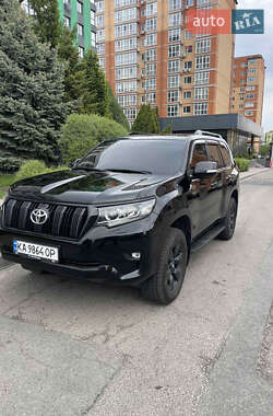 Позашляховик / Кросовер Toyota Land Cruiser Prado 2019 в Дніпрі