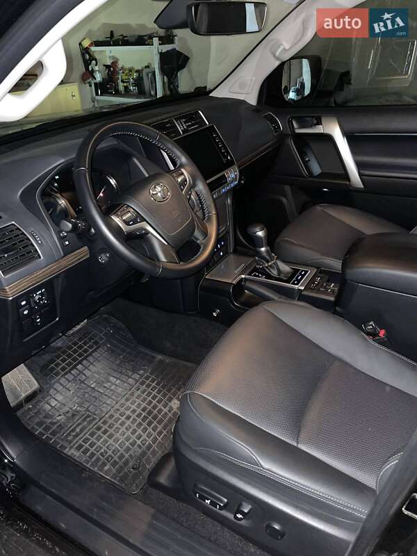 Позашляховик / Кросовер Toyota Land Cruiser Prado 2021 в Кропивницькому фото 15 Позашляховик / Кросовер Toyota Land Cruiser Prado 2021 в Кропивницькому
