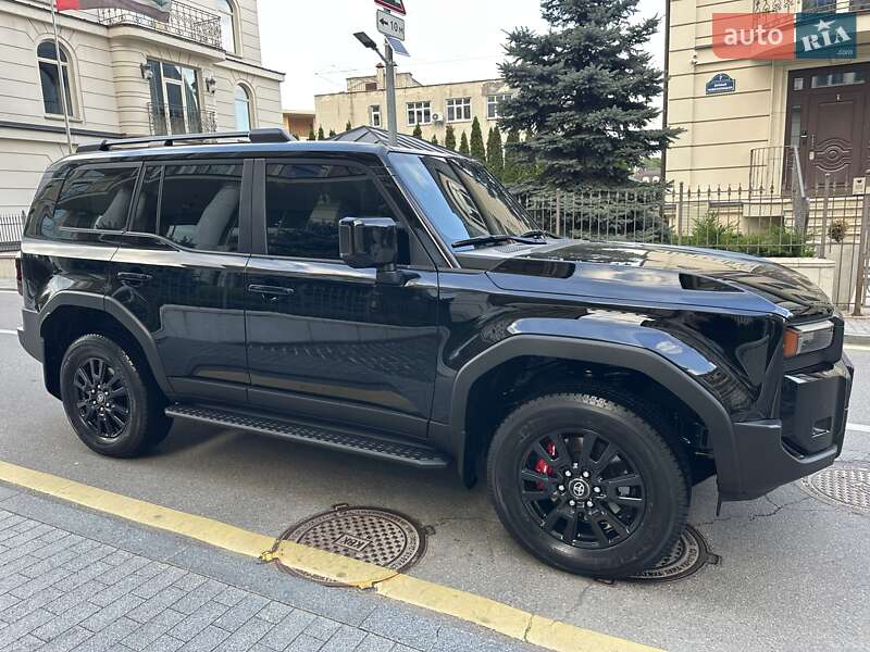 Позашляховик / Кросовер Toyota Land Cruiser Prado 2025 в Києві