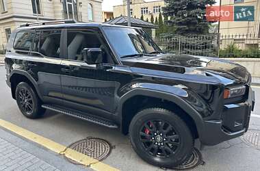 Внедорожник / Кроссовер Toyota Land Cruiser Prado 2025 в 