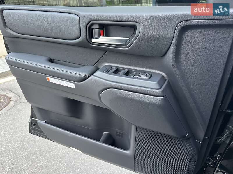 Позашляховик / Кросовер Toyota Land Cruiser Prado 2025 в Києві
