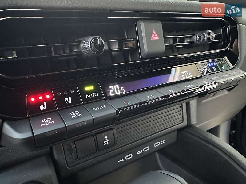 Позашляховик / Кросовер Toyota Land Cruiser Prado 2025 в Києві