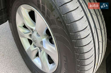 Позашляховик / Кросовер Toyota Land Cruiser Prado 2010 в 