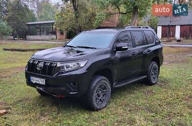 Внедорожник / Кроссовер Toyota Land Cruiser Prado 2020 в 