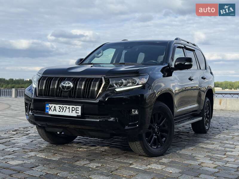 Позашляховик / Кросовер Toyota Land Cruiser Prado 2022 в Києві