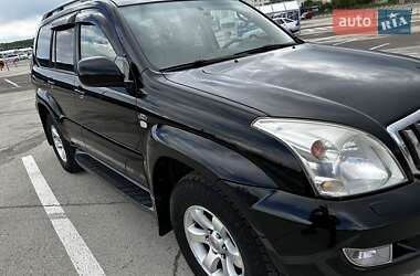 Внедорожник / Кроссовер Toyota Land Cruiser Prado 2004 в 