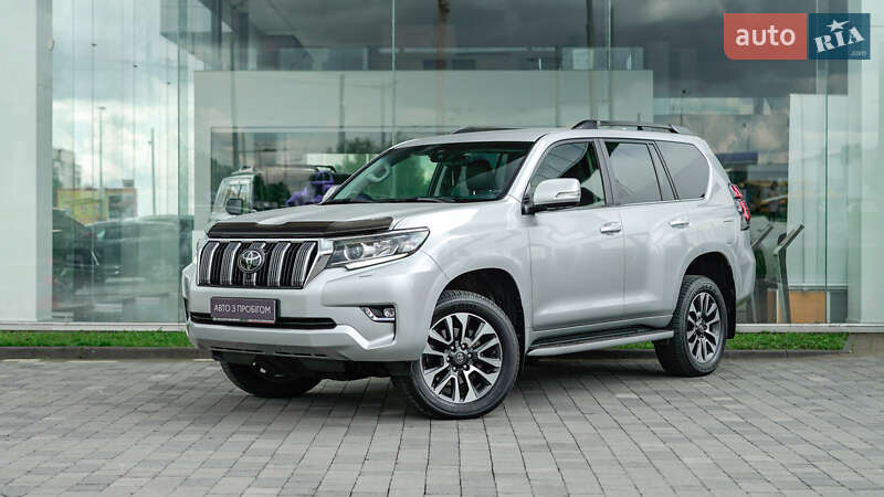 Toyota Land Cruiser Prado 2023