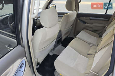 Внедорожник / Кроссовер Toyota Land Cruiser Prado 2004 в 