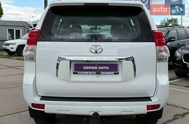 Внедорожник / Кроссовер Toyota Land Cruiser Prado 2012 в 