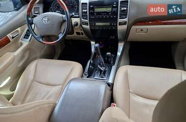 Внедорожник / Кроссовер Toyota Land Cruiser Prado 2005 в 