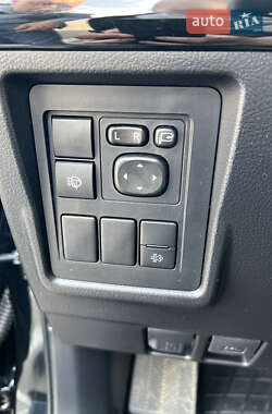 Позашляховик / Кросовер Toyota Land Cruiser Prado 2021 в 