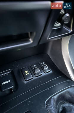 Позашляховик / Кросовер Toyota Land Cruiser Prado 2006 в 
