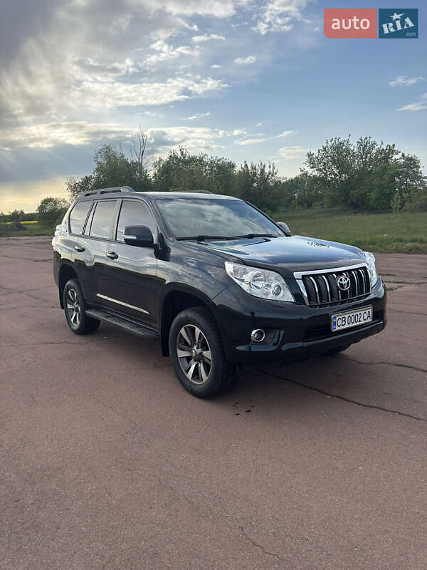 Внедорожник / Кроссовер Toyota Land Cruiser Prado 2012 в Новгород-Северском