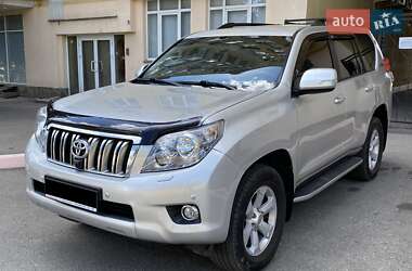 Позашляховик / Кросовер Toyota Land Cruiser Prado 2011 в Харкові