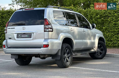 Внедорожник / Кроссовер Toyota Land Cruiser Prado 2005 в 
