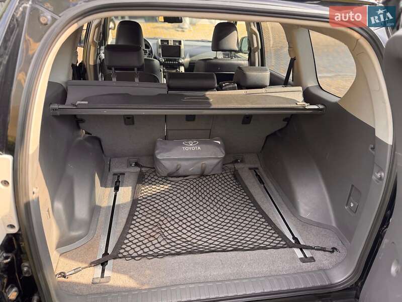 Внедорожник / Кроссовер Toyota Land Cruiser Prado 2012 в Львове фото 11 Внедорожник / Кроссовер Toyota Land Cruiser Prado 2012 в Львове
