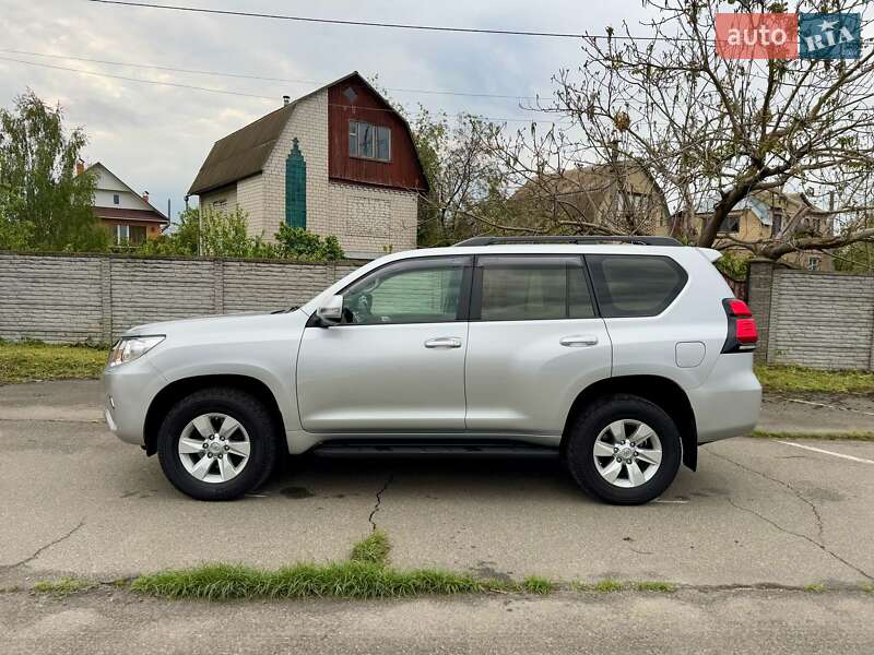 Позашляховик / Кросовер Toyota Land Cruiser Prado 2019 в Києві