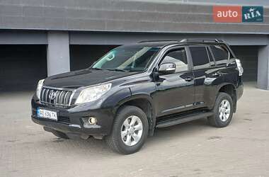 Позашляховик / Кросовер Toyota Land Cruiser Prado 2012 в Києві