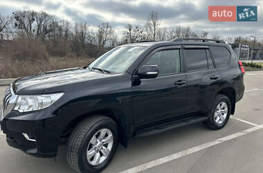 Позашляховик / Кросовер Toyota Land Cruiser Prado 2017 в Києві