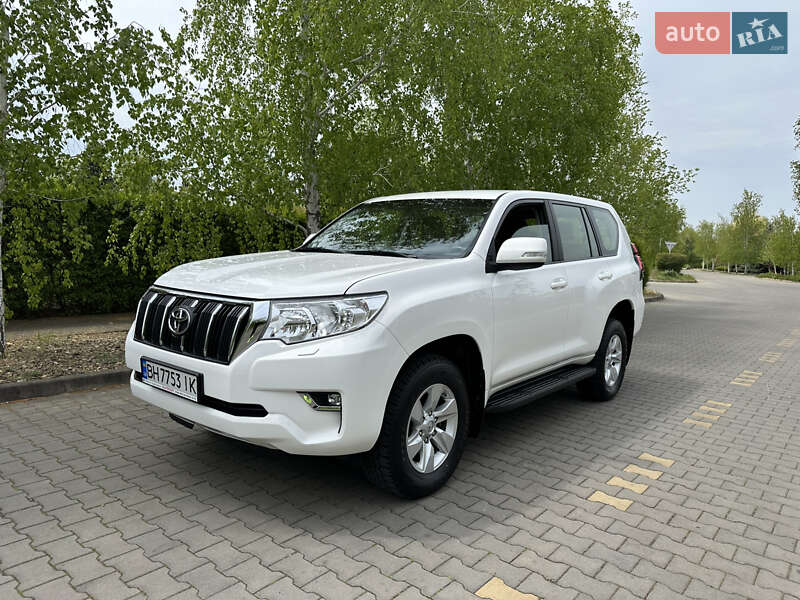 Toyota Land Cruiser Prado 2019