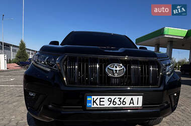 Позашляховик / Кросовер Toyota Land Cruiser Prado 2021 в 